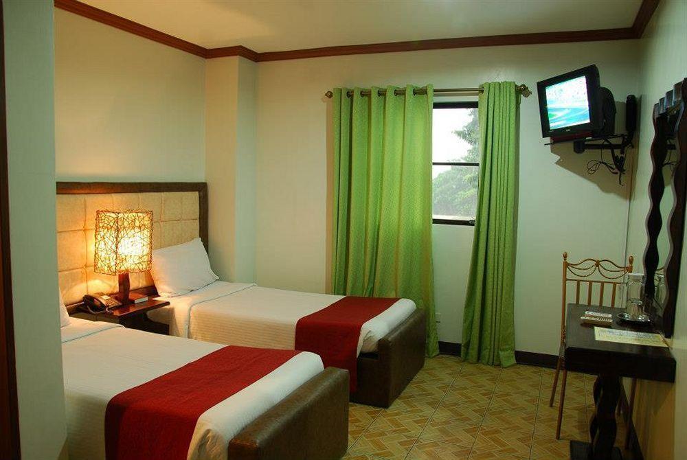 Ecoland Suites & Inn Davao City Exterior foto