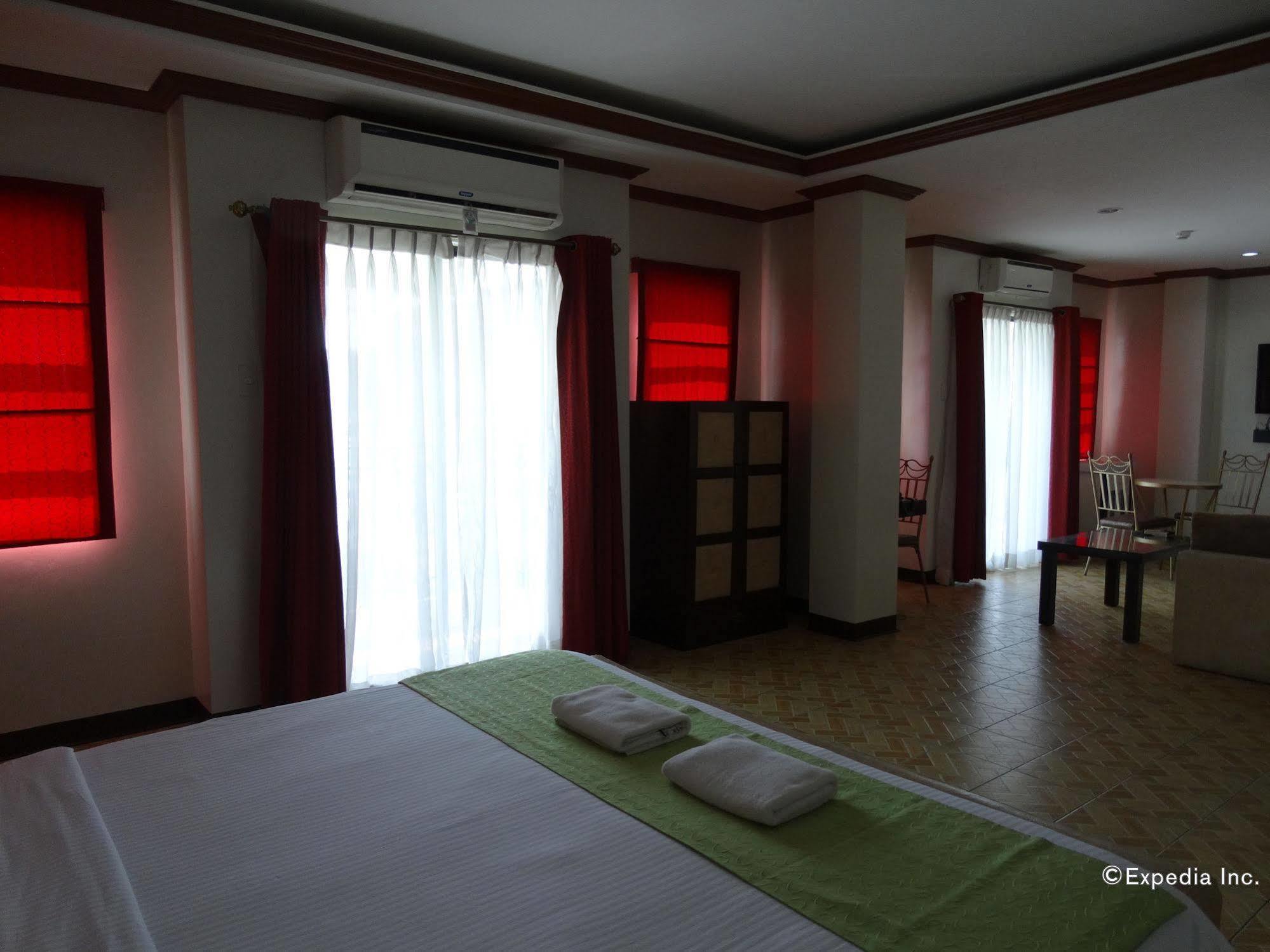 Ecoland Suites & Inn Davao City Exterior foto